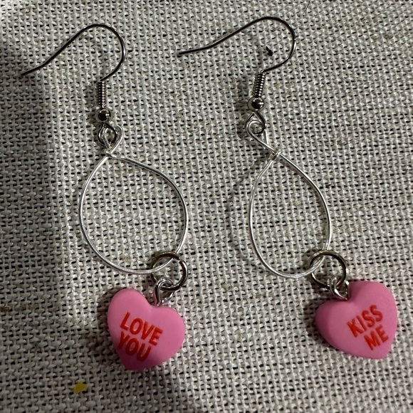 Jewelry - Heart-shaped earrings